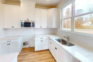 606 Banter Ln, Cramerton, NC 28032 - Photo 3