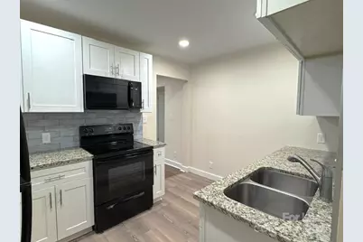 19612 Oak Street #5, Cornelius, NC 28031 - Photo 5