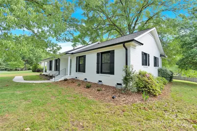 6600 Knightswood Drive, Charlotte, NC 28226 - Photo 3