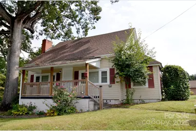 218 Church Street, Marion, NC 28752 - Photo 1