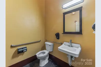 114 N Lexington Avenue, Asheville, NC 28801 - Photo 29