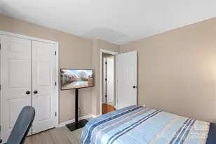 9029 J M Keynes Dr, Charlotte, NC 28262 - Photo 21