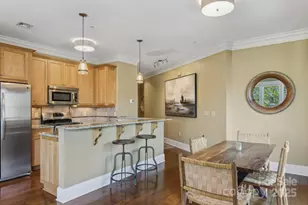 350 E Allen St, Hendersonville, NC 28792 - Photo 13