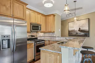 350 E Allen St, Hendersonville, NC 28792 - Photo 15