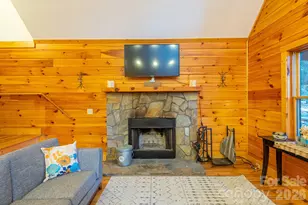 100 Candlemaker Trl, Maggie Valley, NC 28751 - Photo 5