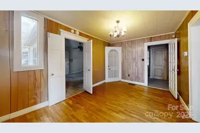 903 W Davidson Avenue, Gastonia, NC 28052 - Photo 5