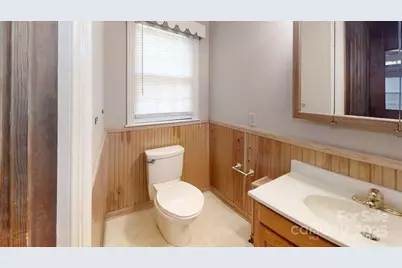 903 W Davidson Avenue, Gastonia, NC 28052 - Photo 11