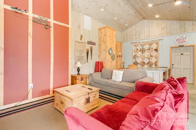 11381 State Hwy 80 N Highway, Burnsville, NC 28714 - Photo 7