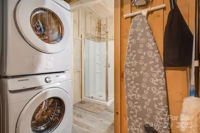 11381 State Hwy 80 N Highway, Burnsville, NC 28714 - Photo 23