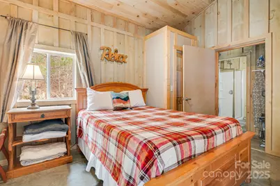 11381 State Hwy 80 N Highway, Burnsville, NC 28714 - Photo 21