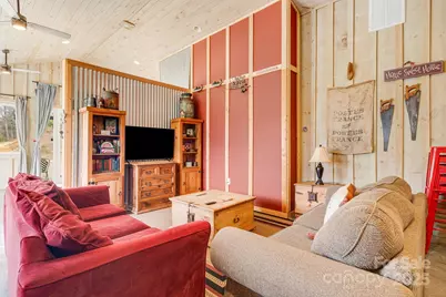 11381 State Hwy 80 N Highway, Burnsville, NC 28714 - Photo 5