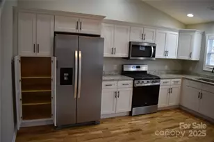 17 Meredith Ln, Marion, NC 28752 - Photo 9