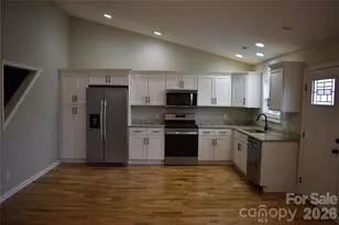 17 Meredith Ln, Marion, NC 28752 - Photo 3