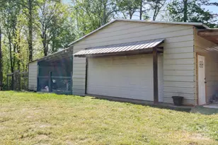 4107 Sandy Plains Rd, Tryon, NC 28782 - Photo 25