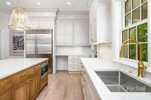 4021 Nettie Ct, Charlotte, NC 28211 - Photo 7