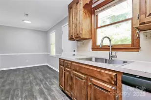 306 Oak St, York, SC 29745 - Photo 35