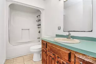 306 Oak St, York, SC 29745 - Photo 17