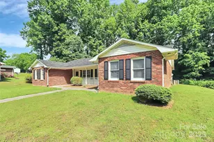 306 Oak St, York, SC 29745 - Photo 3