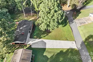 137 Deal Ln, Statesville, NC 28677 - Photo 9