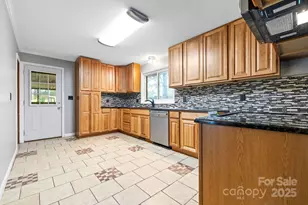 137 Deal Ln, Statesville, NC 28677 - Photo 15