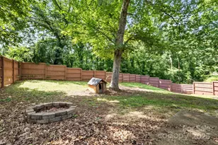 137 Deal Ln, Statesville, NC 28677 - Photo 5