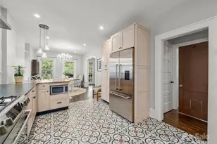 27 Westover Dr, Asheville, NC 28801 - Photo 9