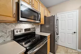 14321 San Paolo Ln, Charlotte, NC 28277 - Photo 13