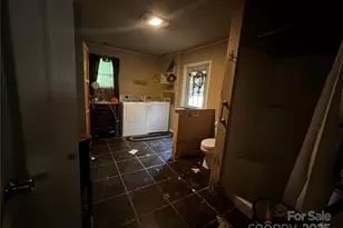 380 Echo Hill Dr, Green Mountain, NC 28740 - Photo 17