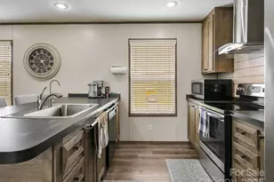 123 Big Oak Rd, Hendersonville, NC 28792 - Photo 7