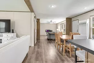 123 Big Oak Rd, Hendersonville, NC 28792 - Photo 9