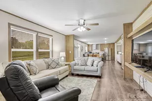 123 Big Oak Rd, Hendersonville, NC 28792 - Photo 15