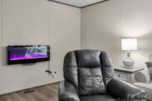 123 Big Oak Rd, Hendersonville, NC 28792 - Photo 17