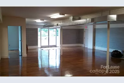 391 10th Avenue Drive NE, Hickory, NC 28601 - Photo 3