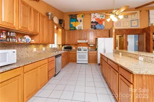 28 & 29 Spruce Chase Ln, Swannanoa, NC 28778 - Photo 9