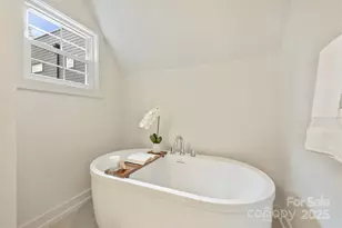 205 Coxe Ave, Charlotte, NC 28208 - Photo 13