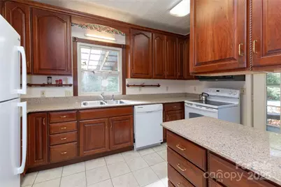 28 & 29 Spruce Chase Lane, Swannanoa, NC 28778 - Photo 29