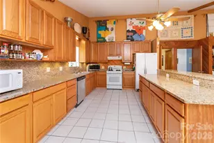 28 & 29 Spruce Chase Ln, Swannanoa, NC 28778 - Photo 17