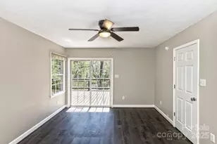 689 New Haw Creek Rd, Asheville, NC 28805 - Photo 19