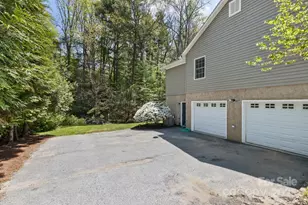 689 New Haw Creek Rd, Asheville, NC 28805 - Photo 37