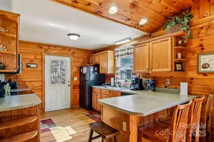 33 Shepherds Creek Rd, Bryson City, NC 28713 - Photo 19