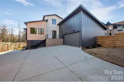 1423 S Wendover Road, Charlotte, NC 28211 - Photo 1