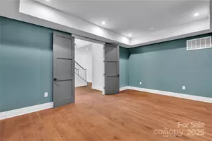 1423 S Wendover Rd, Charlotte, NC 28211 - Photo 21