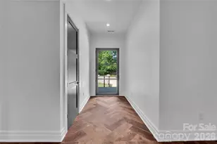 1423 S Wendover Rd, Charlotte, NC 28211 - Photo 21