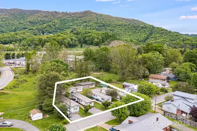 560 Westwood Circle, Waynesville, NC 28786 - Photo 11