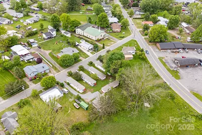 560 Westwood Circle, Waynesville, NC 28786 - Photo 17