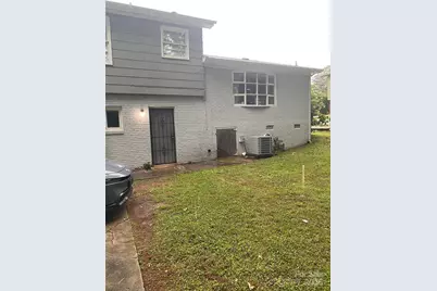 1615 Grovewood Drive, Charlotte, NC 28208 - Photo 15