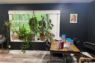 1615 Grovewood Dr, Charlotte, NC 28208 - Photo 7