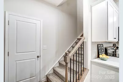 3926 Cheyney Park Drive, Charlotte, NC 28269 - Photo 11