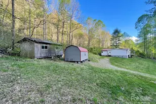 784 Fred Holcombe Rd, Mars Hill, NC 28754 - Photo 5