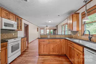 318 Sandy Way, Burnsville, NC 28714 - Photo 7